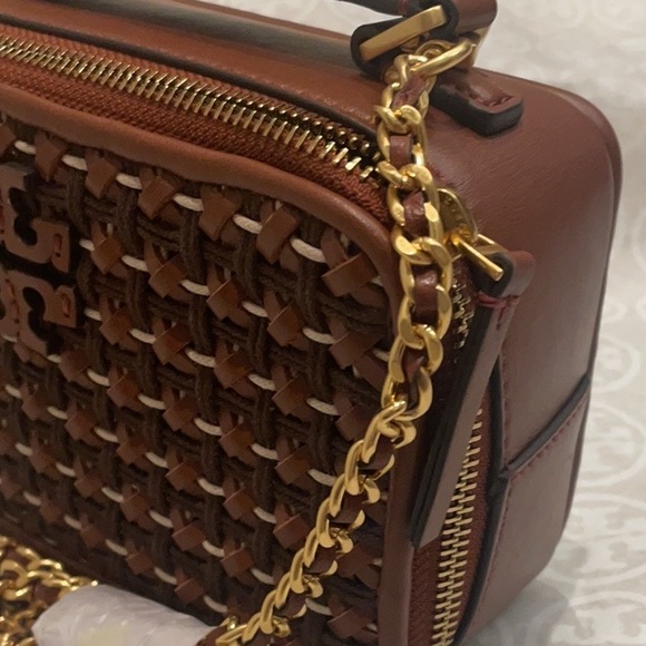 Tory Burch Britten Woven Small Top Handle Case - Picture 5 of 13